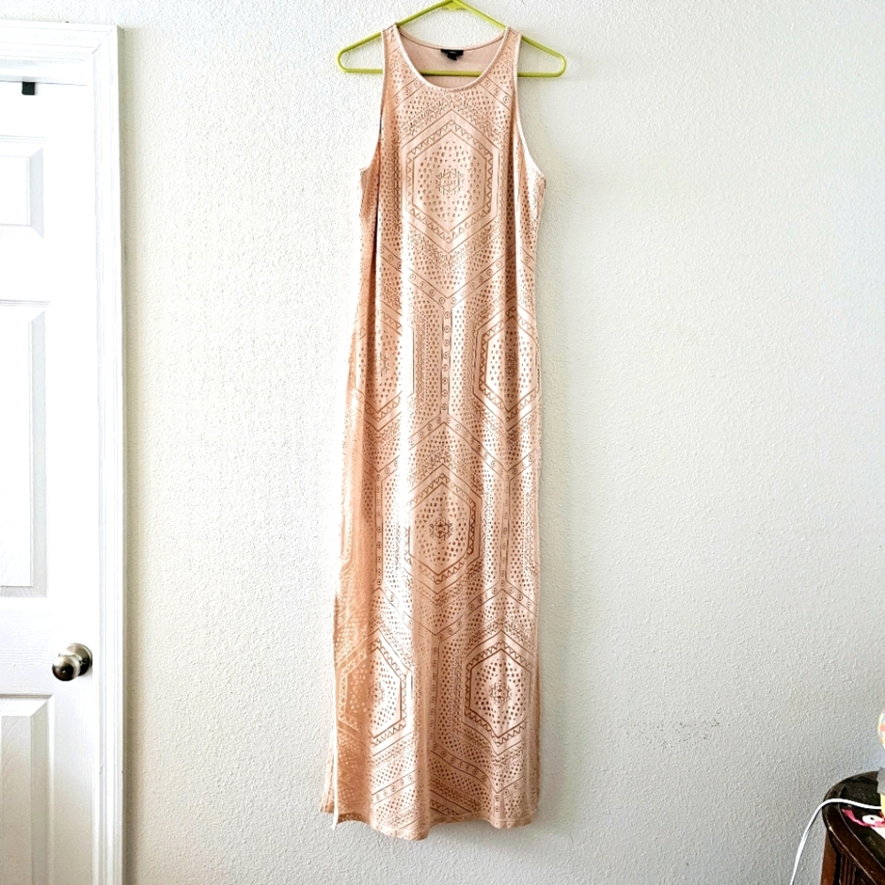 Mossimo eyelet maxi dress size L blush pink sleeveless geometric overlay